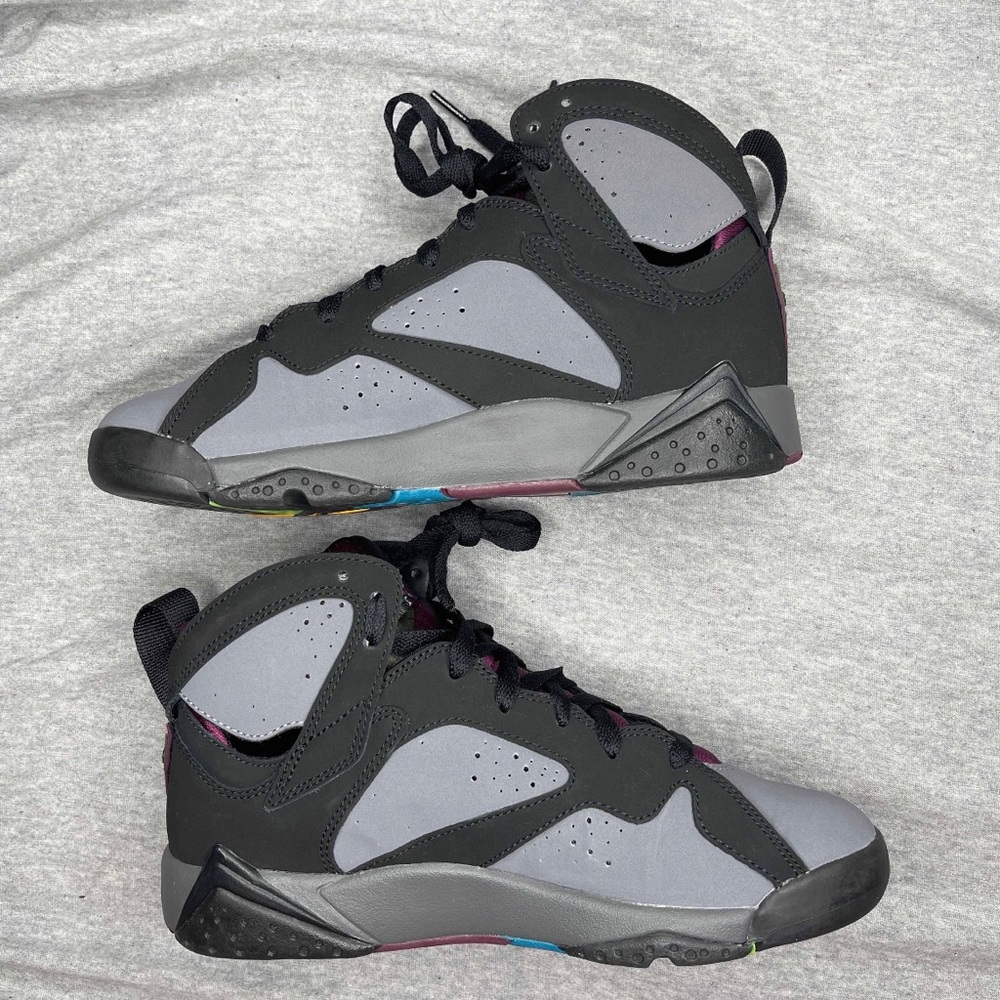 Air Jordan Bordeaux 7’s (6.5y)